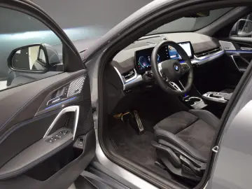 BMW X2 20d xDrive M Sport 360  Pano HuD AHK h k ACC