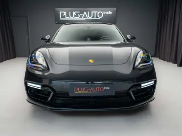 Porsche Panamera Sport Turismo 4 E-Hybrid
