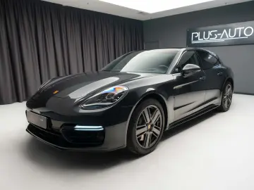 Porsche Panamera Sport Turismo 4 E-Hybrid