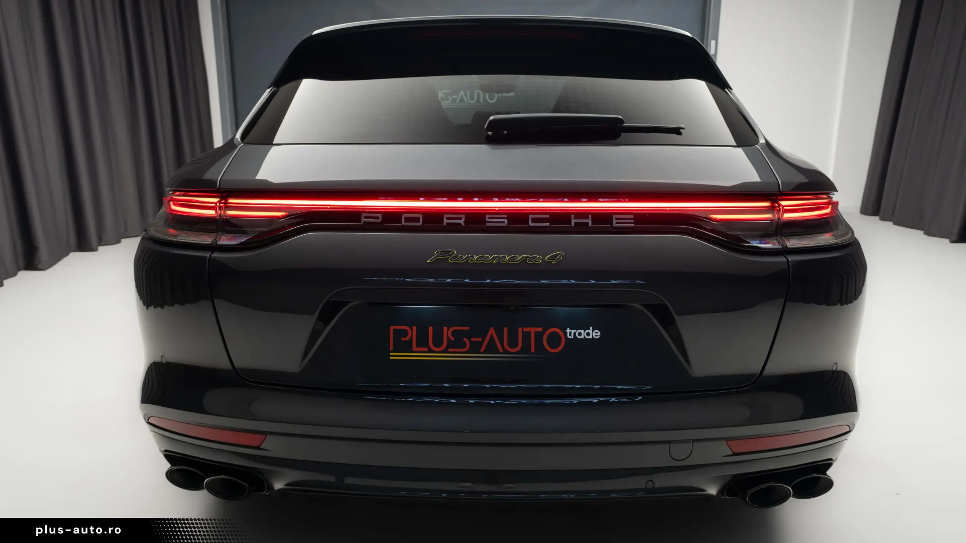 Porsche Panamera Sport Turismo 4 E-Hybrid