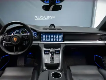Porsche Panamera Sport Turismo 4 E-Hybrid
