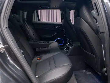 Porsche Panamera Sport Turismo 4 E-Hybrid