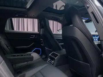 Porsche Panamera Sport Turismo 4 E-Hybrid