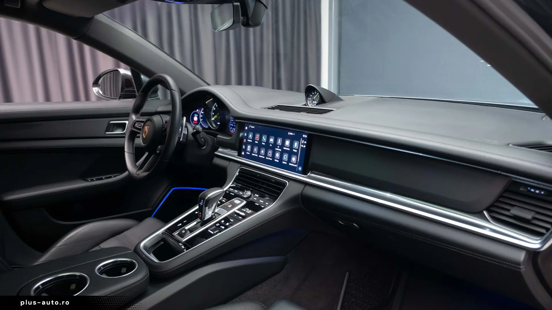 Porsche Panamera Sport Turismo 4 E-Hybrid