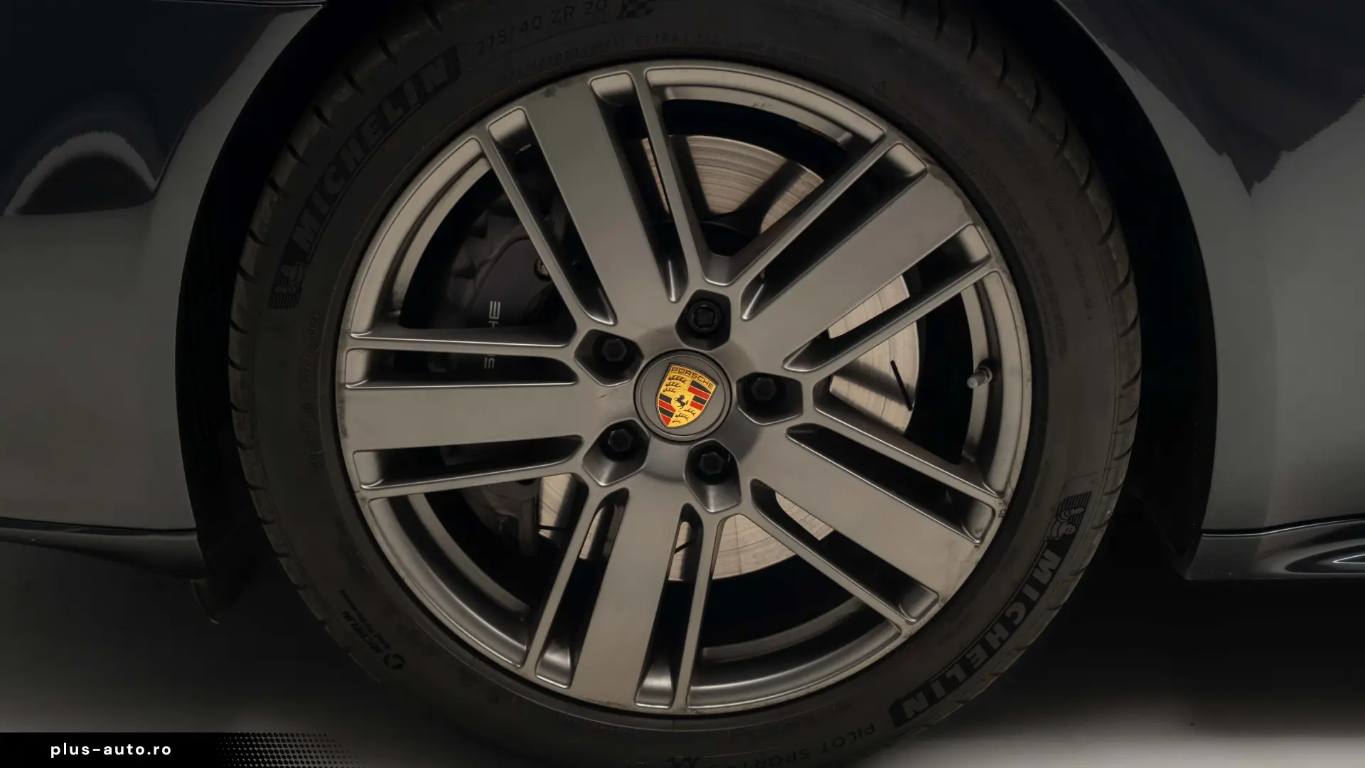 Porsche Panamera Sport Turismo 4 E-Hybrid