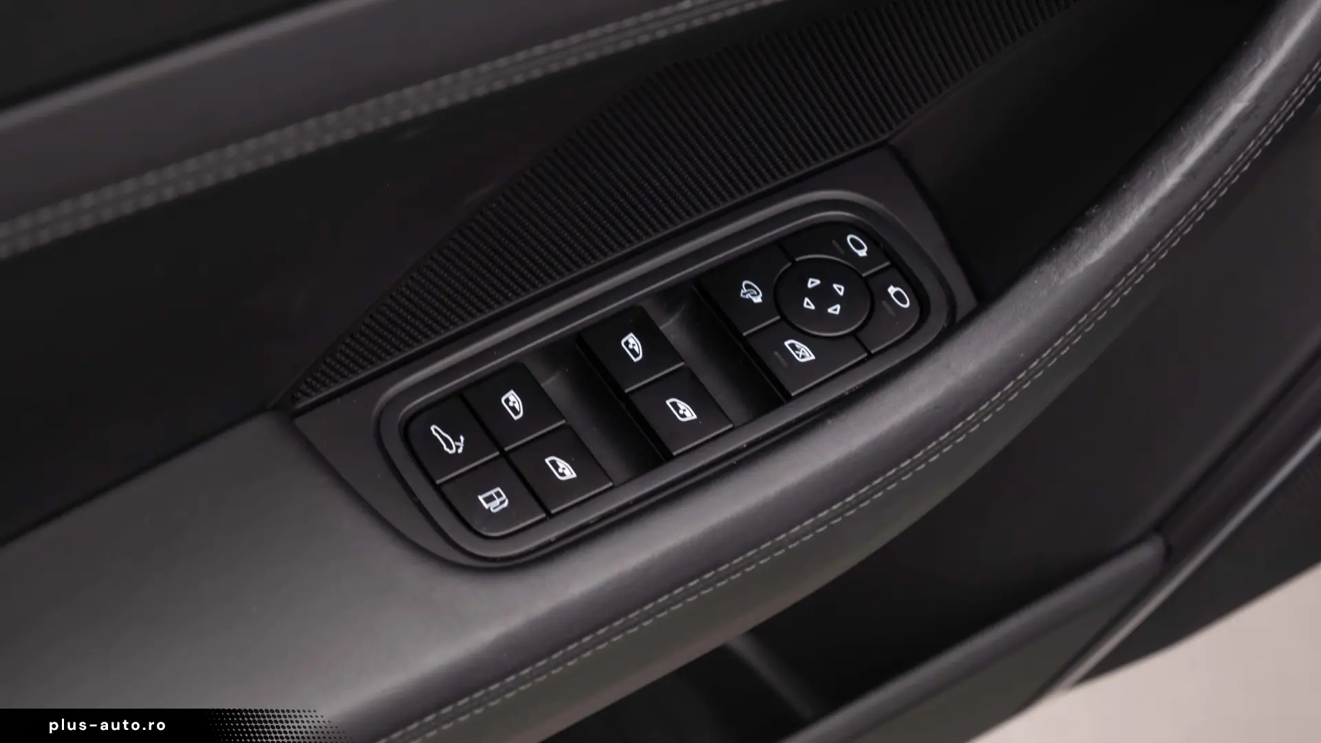 Porsche Panamera Sport Turismo 4 E-Hybrid