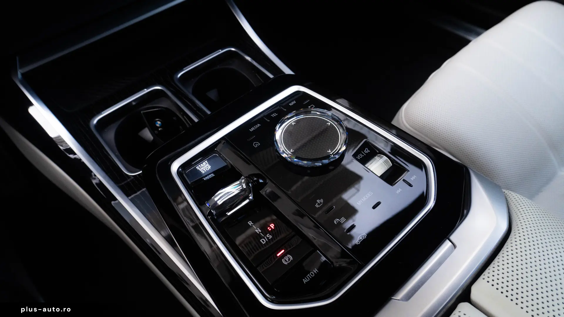 BMW 750e xDrive M Sport Pro INDIVIDUAL - LIVRARE IMEDIATA!
