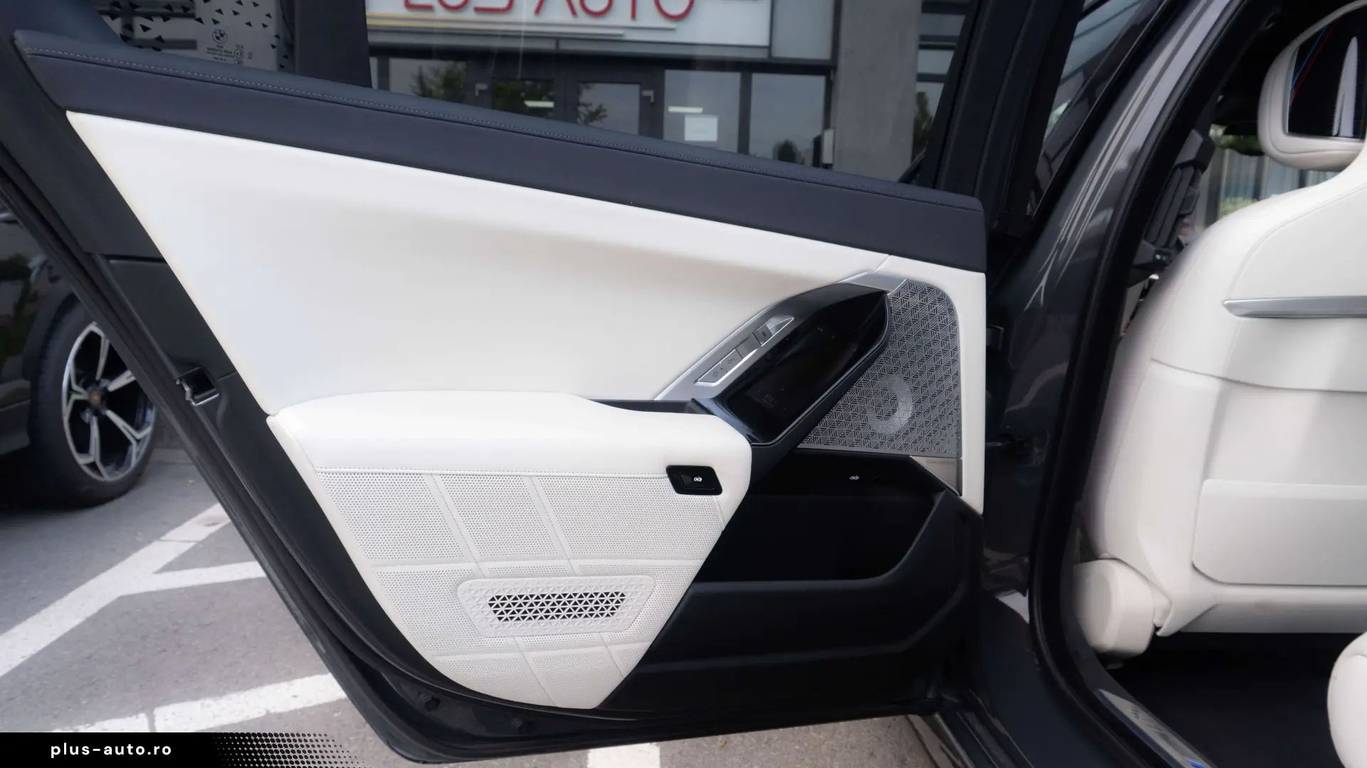 BMW 750e xDrive M Sport Pro INDIVIDUAL - LIVRARE IMEDIATA!