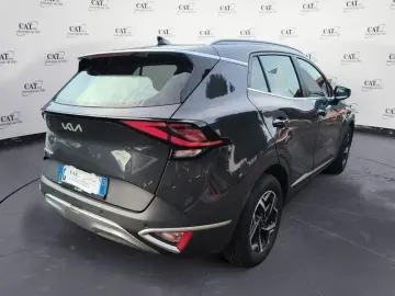 KIA Kia Sportage 1.6 CRDI MHEV BUSINESS DCT