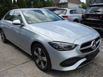 MERCEDES-BENZ C 300e Avantgarde LED AHK MBUX Kamera 8-fach