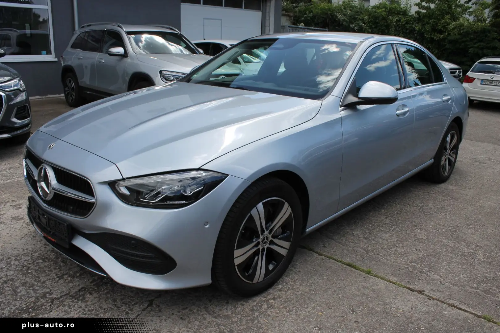 MERCEDES-BENZ C 300e Avantgarde LED AHK MBUX Kamera 8-fach