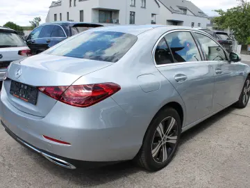 MERCEDES-BENZ C 300e Avantgarde LED AHK MBUX Kamera 8-fach