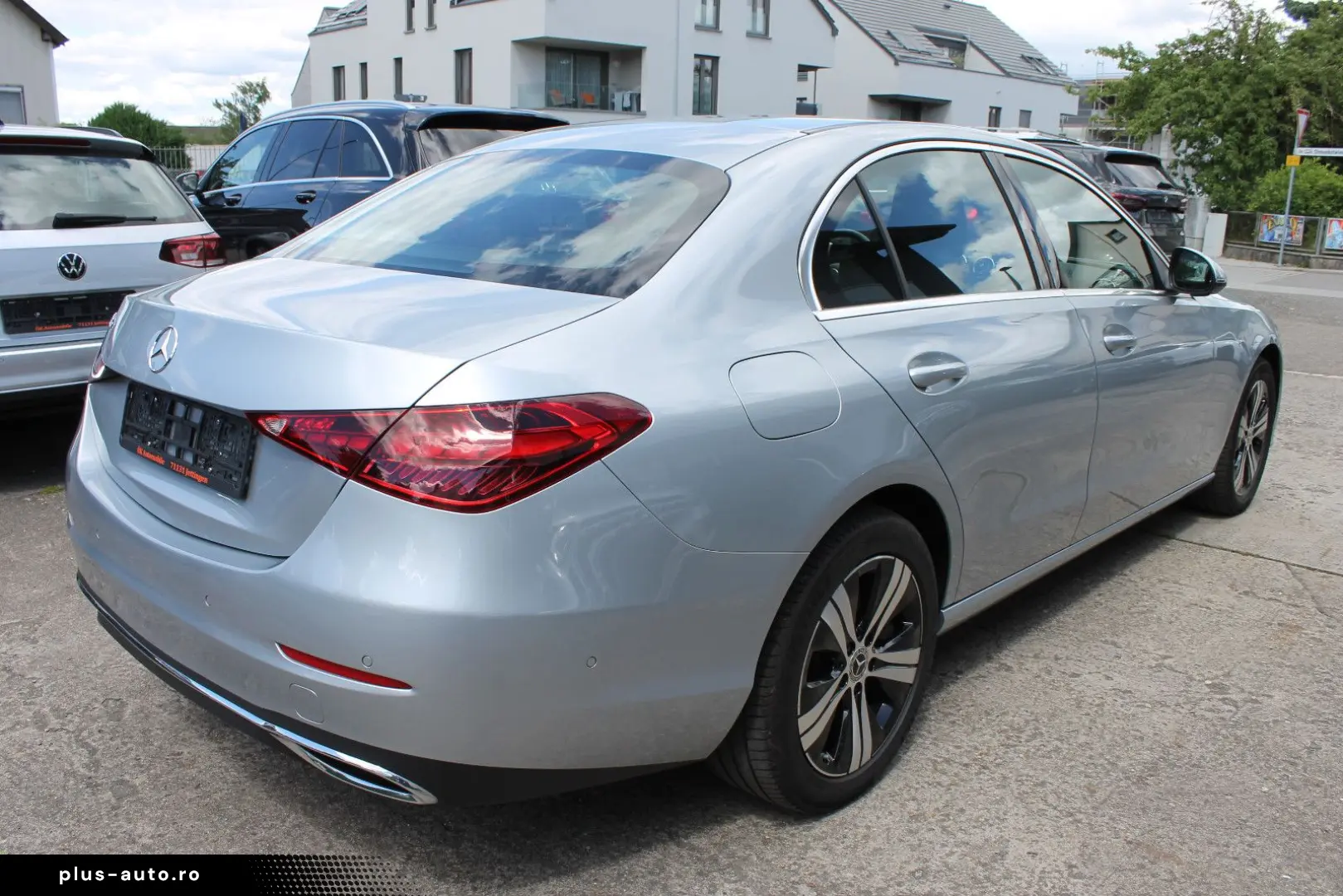 MERCEDES-BENZ C 300e Avantgarde LED AHK MBUX Kamera 8-fach