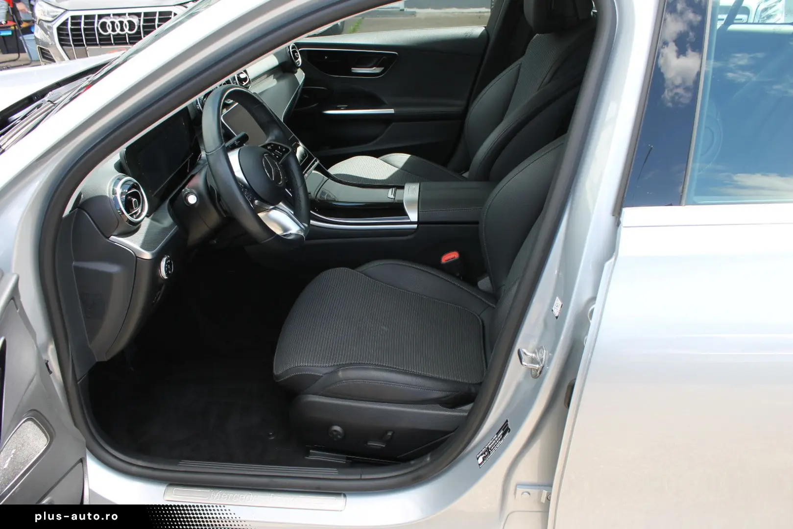 MERCEDES-BENZ C 300e Avantgarde LED AHK MBUX Kamera 8-fach