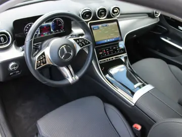 MERCEDES-BENZ C 300e Avantgarde LED AHK MBUX Kamera 8-fach