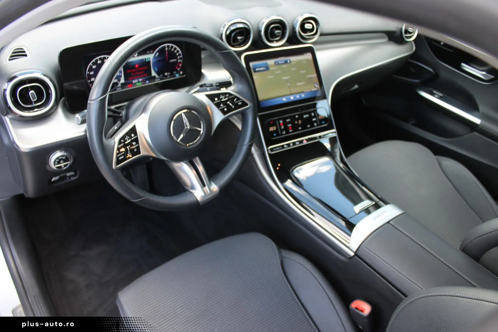 MERCEDES-BENZ C 300e Avantgarde LED AHK MBUX Kamera 8-fach