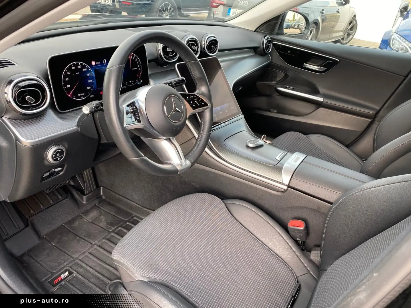 MERCEDES-BENZ C 300 Lim.e LASER NAVI R-KAM Plug in SER.NEU