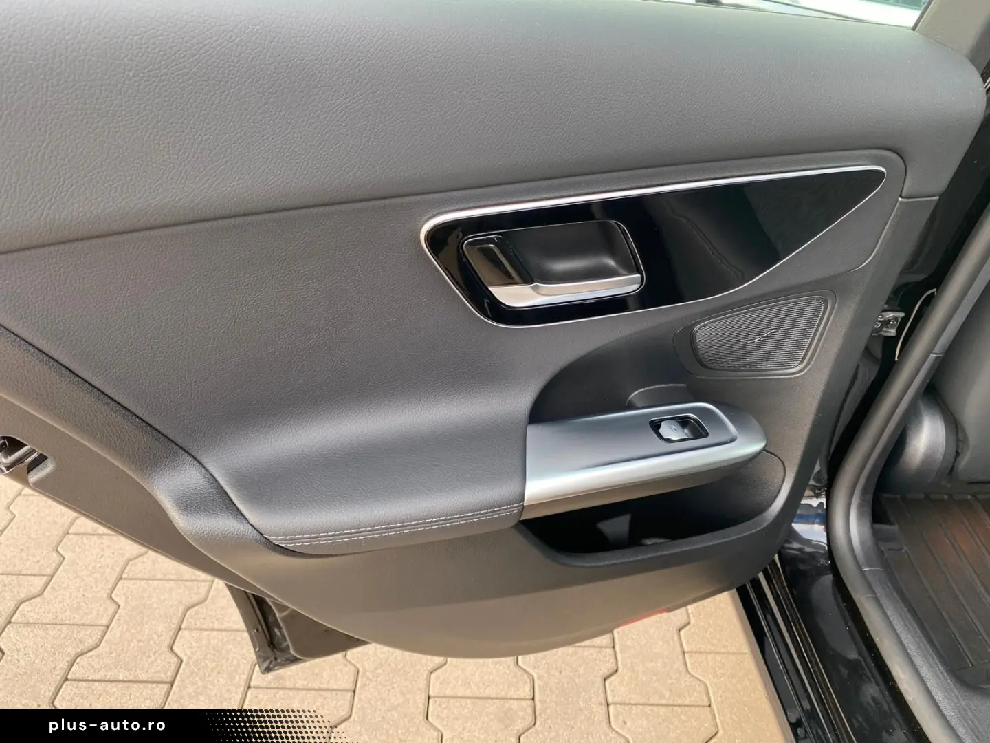 MERCEDES-BENZ C 300 Lim.e LASER NAVI R-KAM Plug in SER.NEU