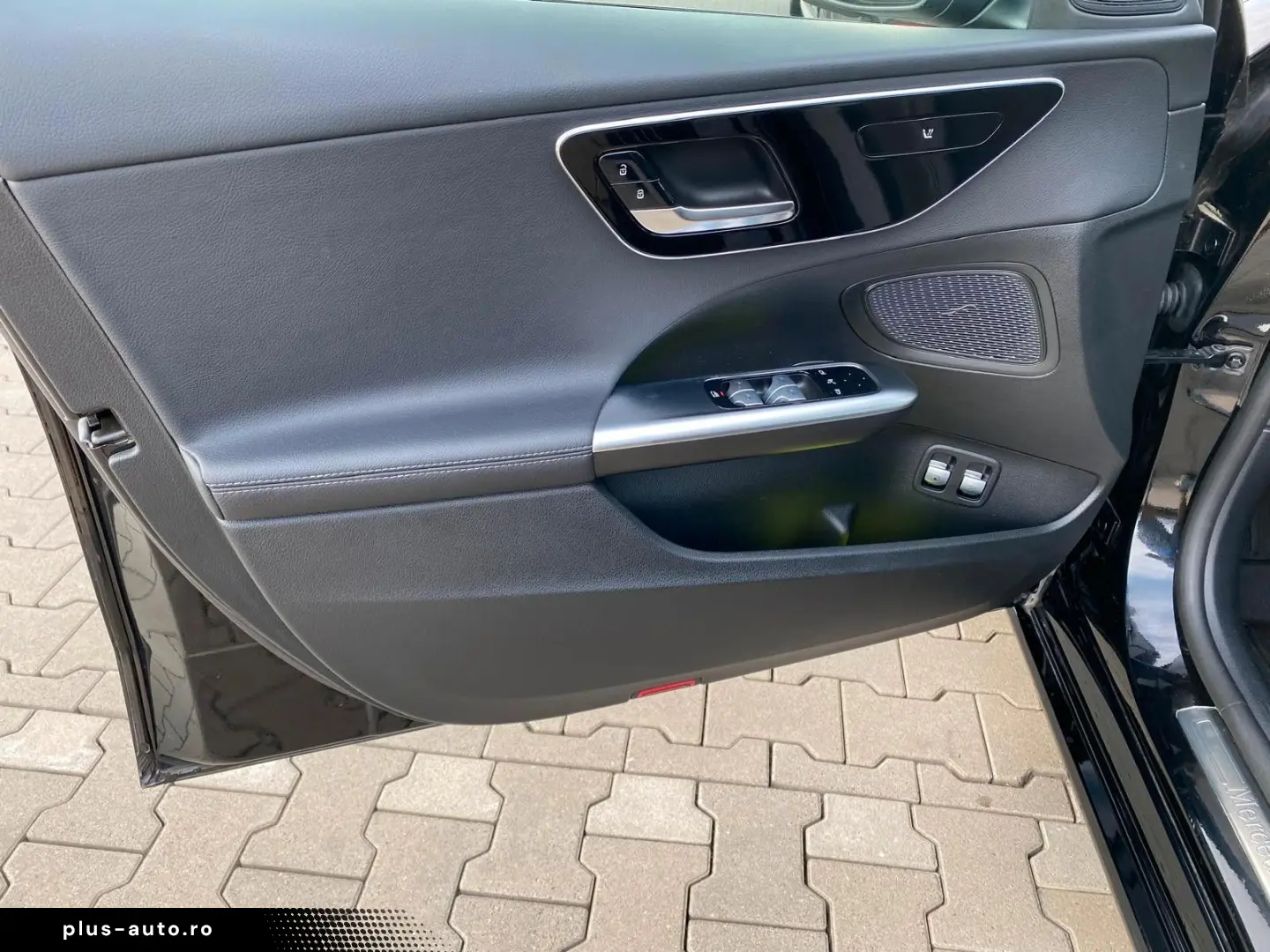 MERCEDES-BENZ C 300 Lim.e LASER NAVI R-KAM Plug in SER.NEU