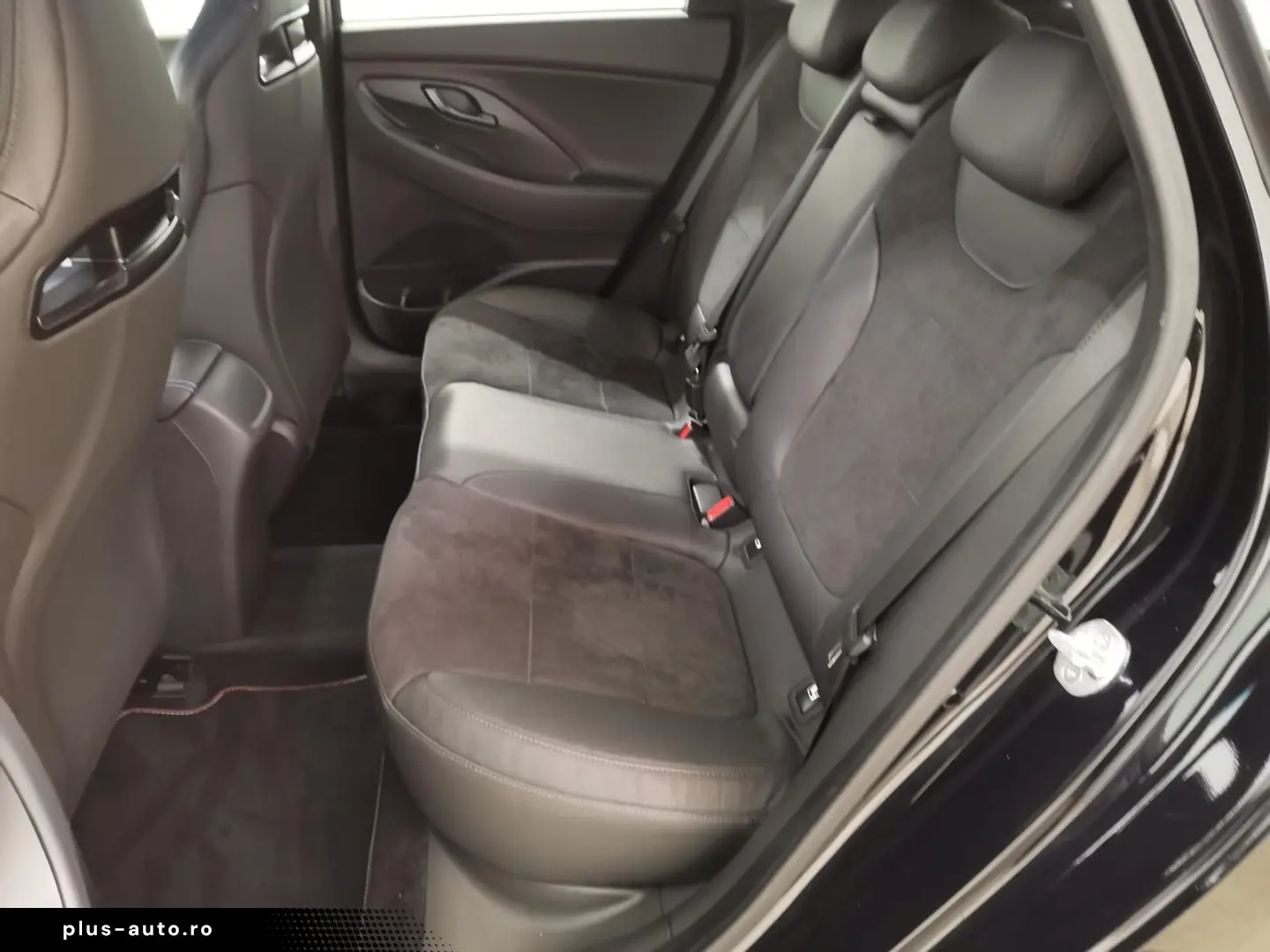 HYUNDAI i30 2.0 T-GDI N Performance N-Schalensitz Navi R