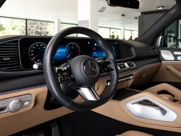MERCEDES-BENZ GLS 450 d 4Matic E-active body control AMG