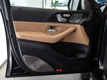 MERCEDES-BENZ GLS 450 d 4Matic E-active body control AMG