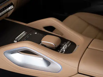 MERCEDES-BENZ GLS 450 d 4Matic E-active body control AMG
