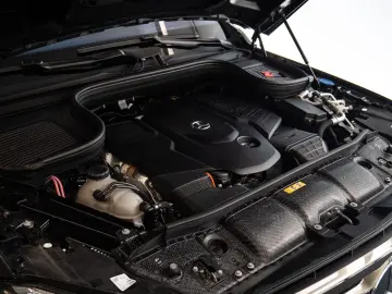 MERCEDES-BENZ GLS 450 d 4Matic E-active body control AMG
