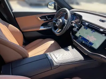 MERCEDES-BENZ E 400 e 4M AMG-ADV  SUPERSCREEN NIGHT …