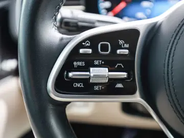 MERCEDES-BENZ GLE 350 de 4M Coupé AMG Sport Exclusiv…