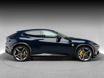 FERRARI Purosangue