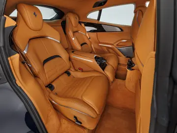 FERRARI Purosangue
