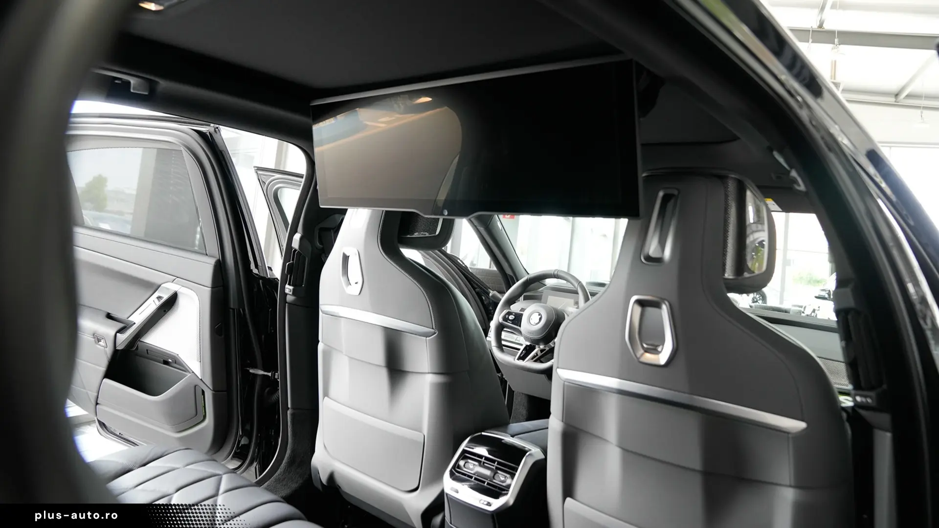 BMW 740d xDrive M SPORT PRO   Finanțare Leasing
