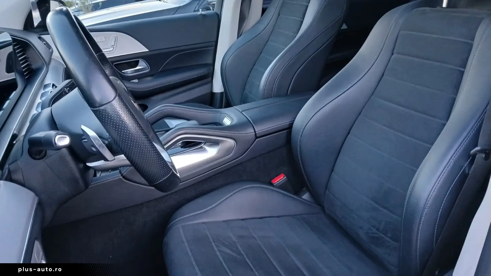 Mercedes-Benz GLE 350e 4M AMG   Finanțare Leasing