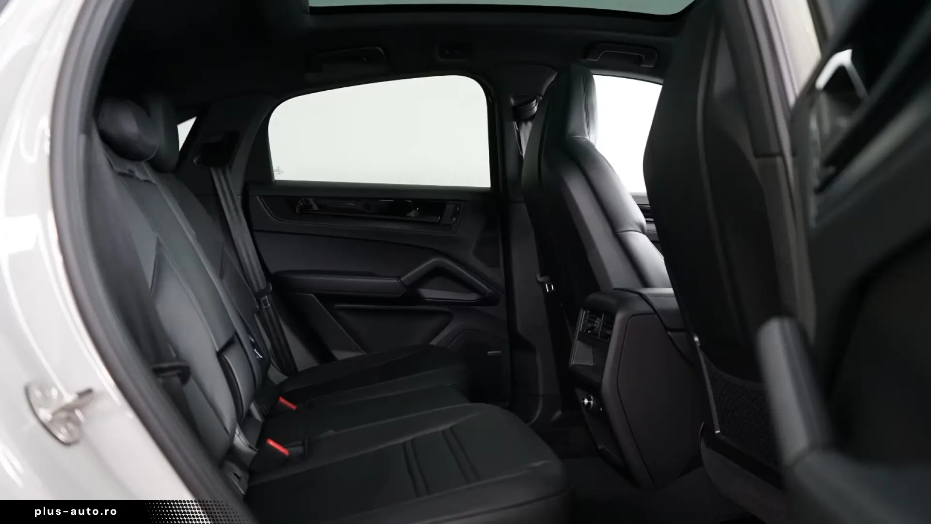Porsche Cayenne Coupe E-Hybrid Black Ed   Finanțare Leasing