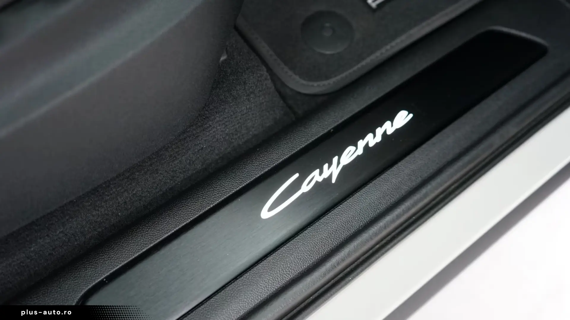 Porsche Cayenne Coupe E-Hybrid Black Ed   Finanțare Leasing