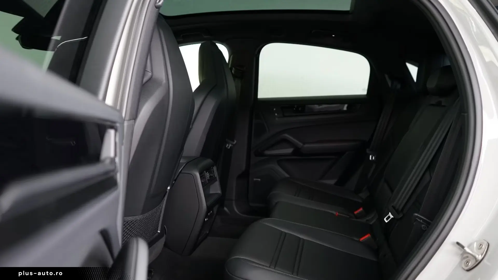 Porsche Cayenne Coupe E-Hybrid Black Ed   Finanțare Leasing