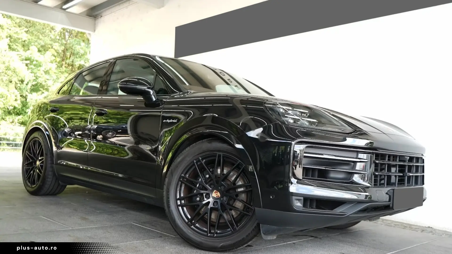Porsche Cayenne Coupe E-Hybrid Display   Finanțare Leasing