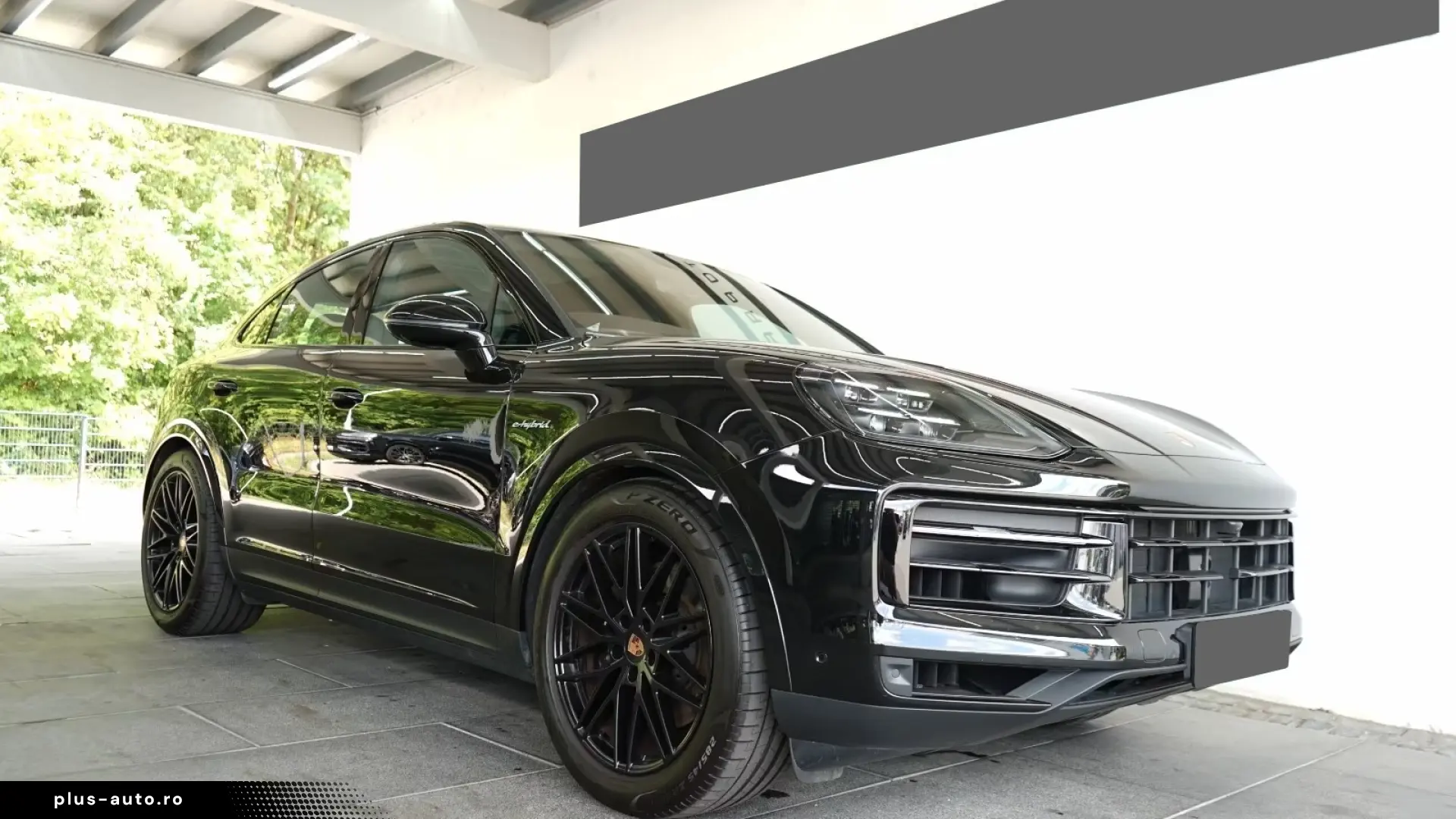 Porsche Cayenne Coupe E-Hybrid Display   Finanțare Leasing