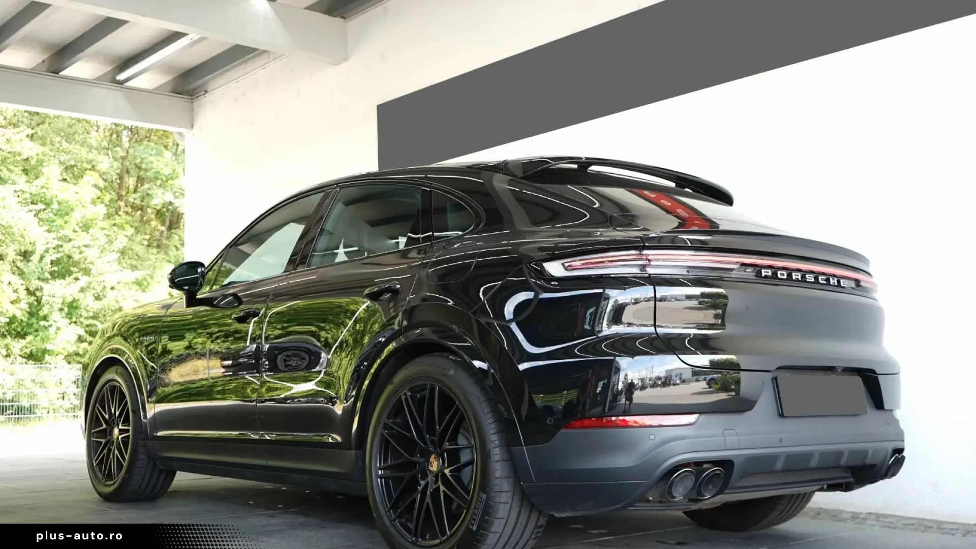 Porsche Cayenne Coupe E-Hybrid Display   Finanțare Leasing