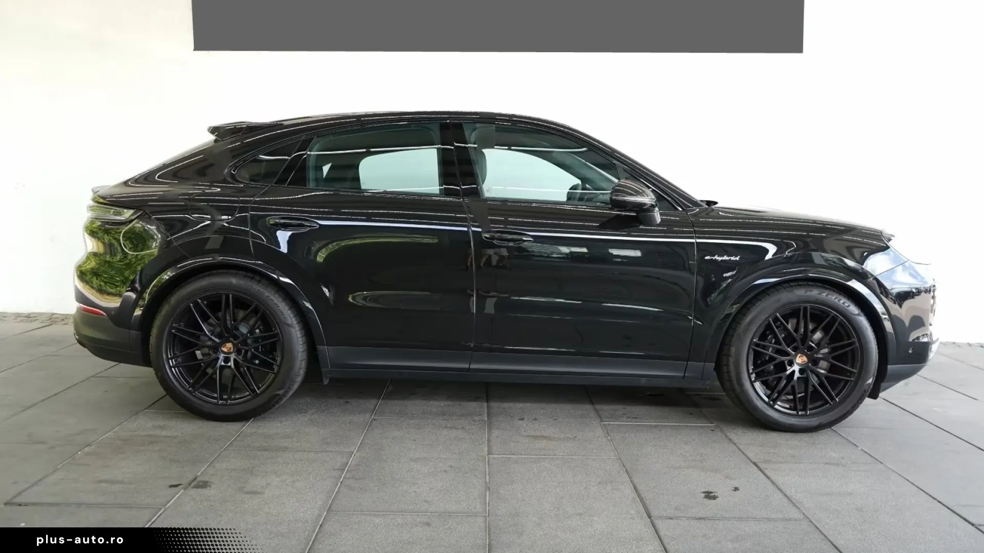 Porsche Cayenne Coupe E-Hybrid Display   Finanțare Leasing