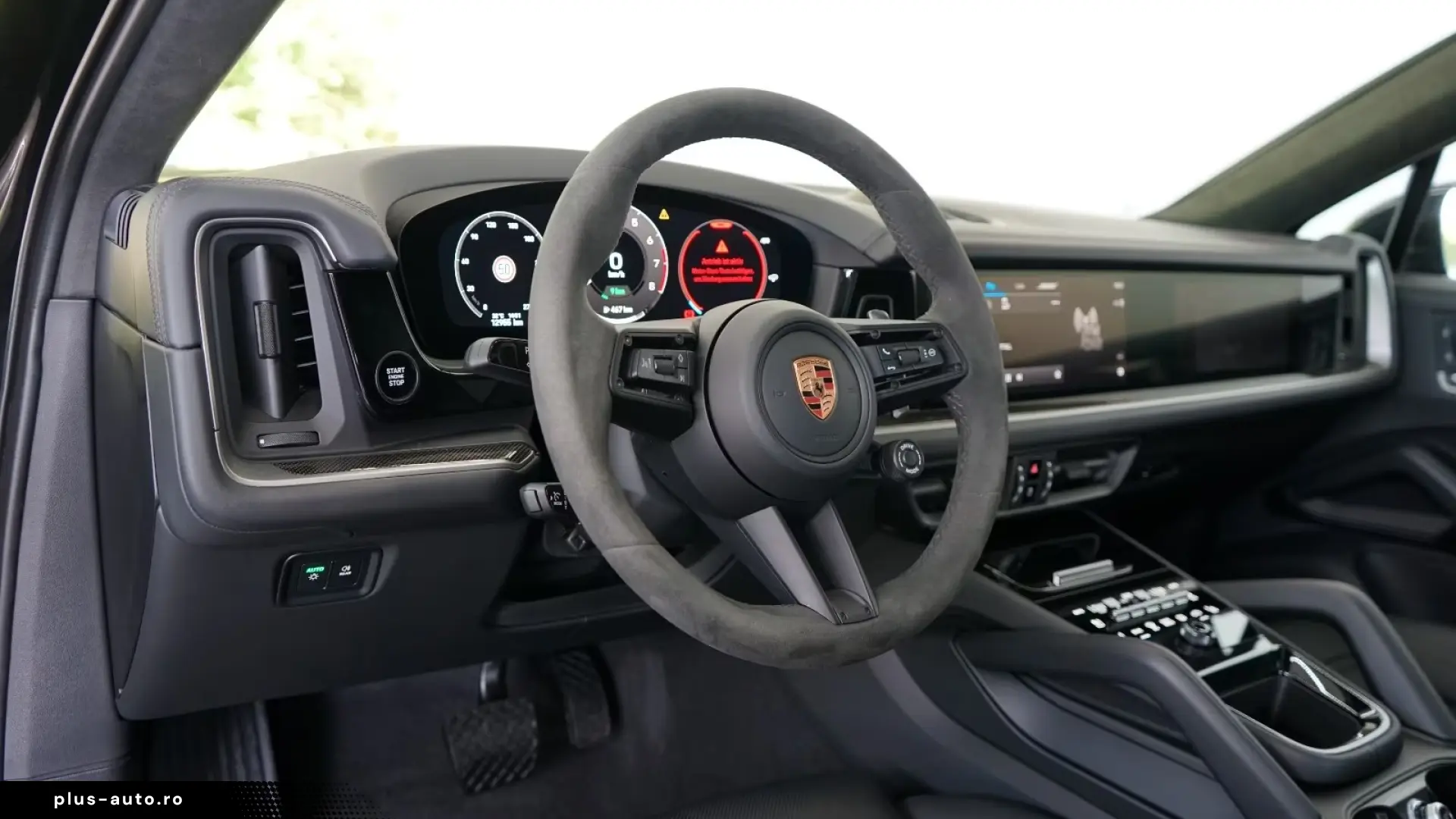 Porsche Cayenne Coupe E-Hybrid Display   Finanțare Leasing
