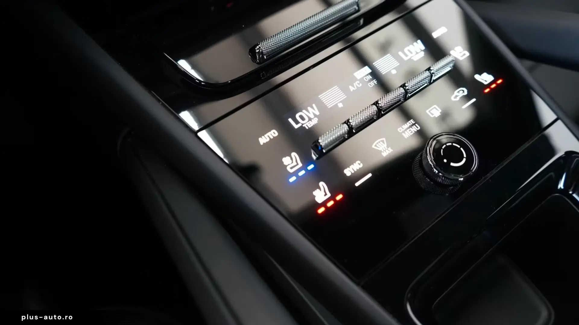 Porsche Cayenne Coupe E-Hybrid Display   Finanțare Leasing