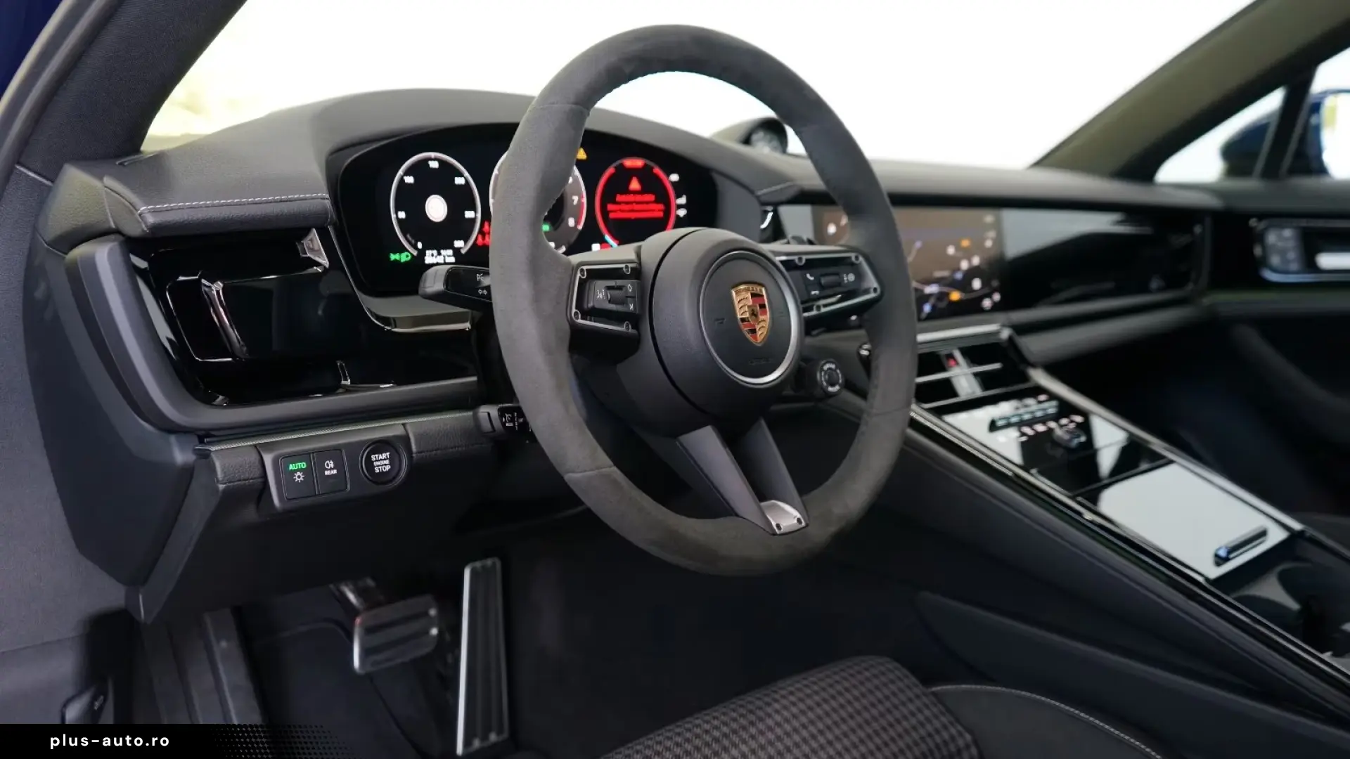 Porsche Panamera 4 E-Hybrid   Finanțare Leasing