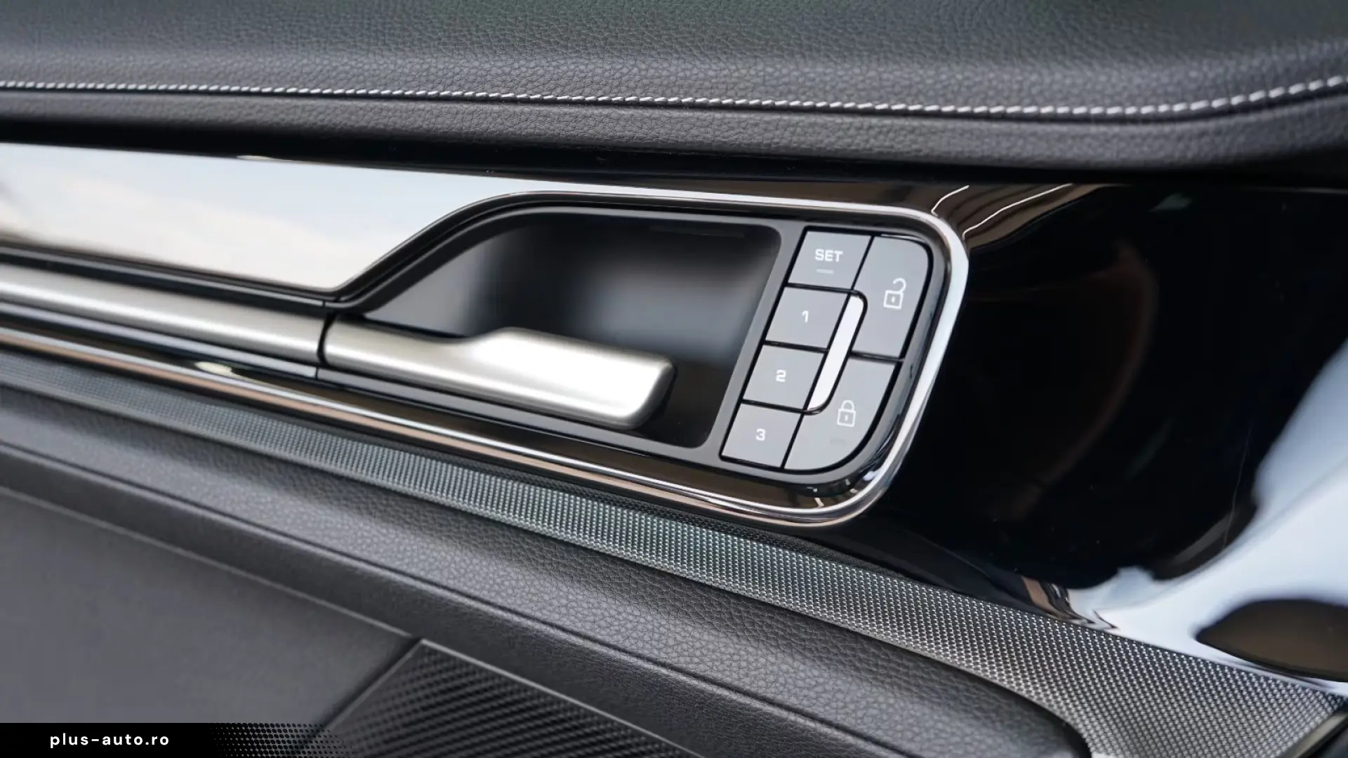 Porsche Panamera 4 E-Hybrid   Finanțare Leasing