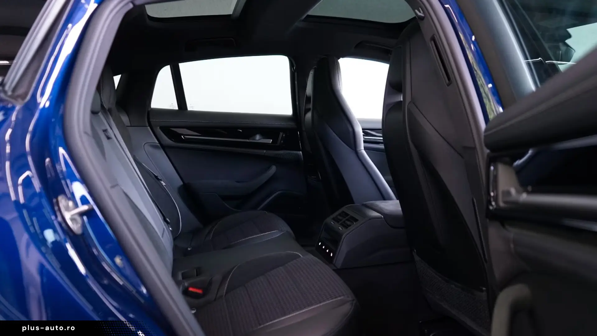 Porsche Panamera 4 E-Hybrid   Finanțare Leasing