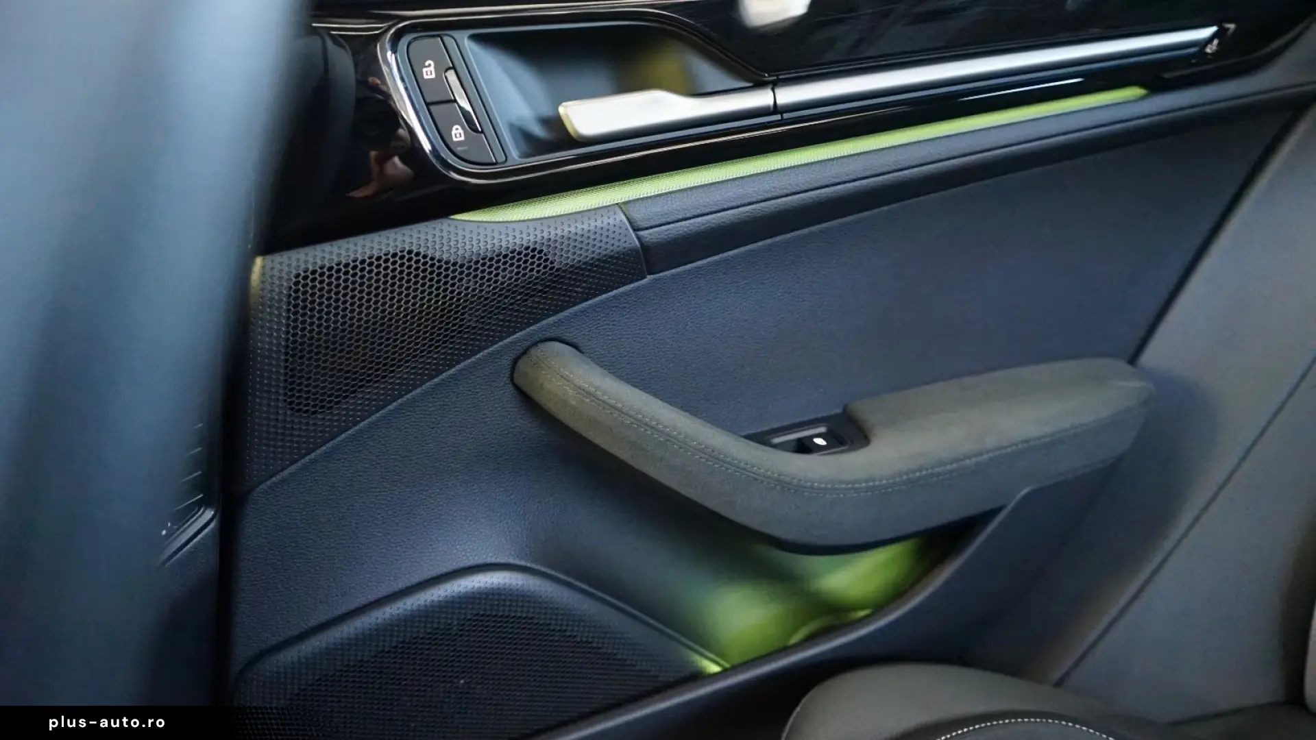 Porsche Panamera 4 E-Hybrid   Finanțare Leasing