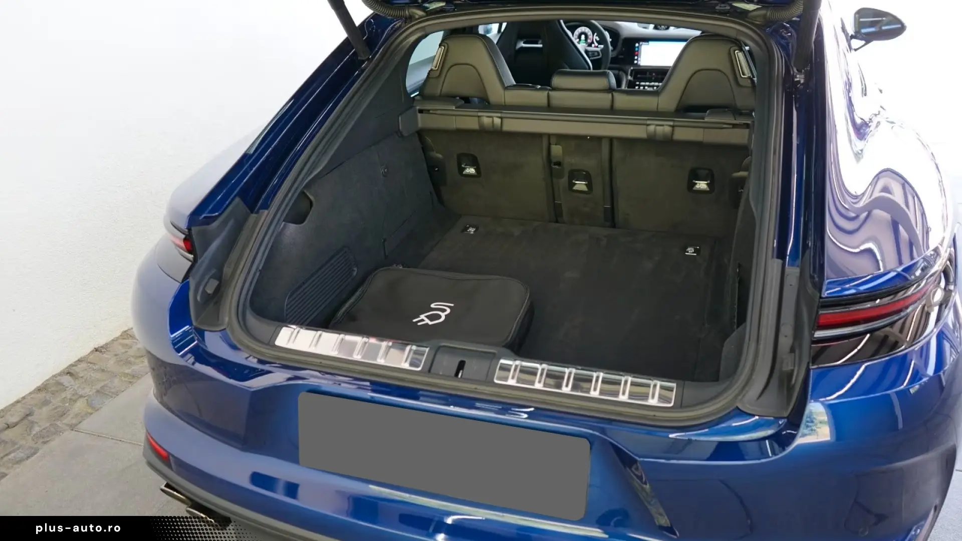Porsche Panamera 4 E-Hybrid   Finanțare Leasing