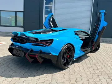 LAMBORGHINI Revuelto 6.5 V12 HPEV LIFT SIDE DISTR NAVI KAM