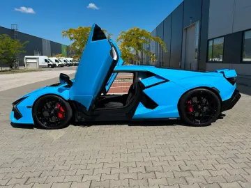 LAMBORGHINI Revuelto 6.5 V12 HPEV LIFT SIDE DISTR NAVI KAM